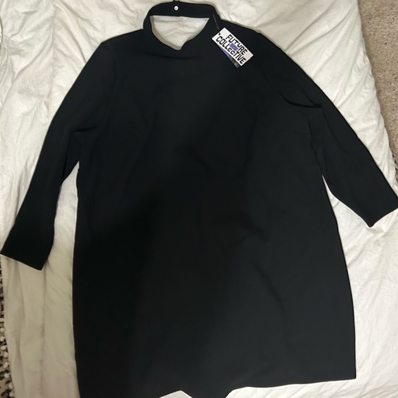 Future Collective With Kahlana Barfield Long Sleeve Mock Neck Open Back Dress - Picture 2 of 4